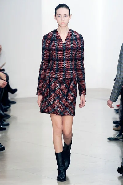 Look 15